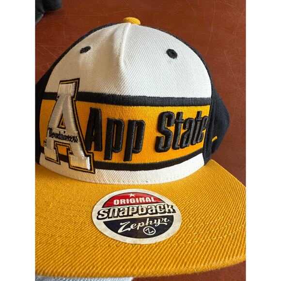 Zephyr App State Mountaineers Snapback Hat Black White Yellow - Picture 2 of 6